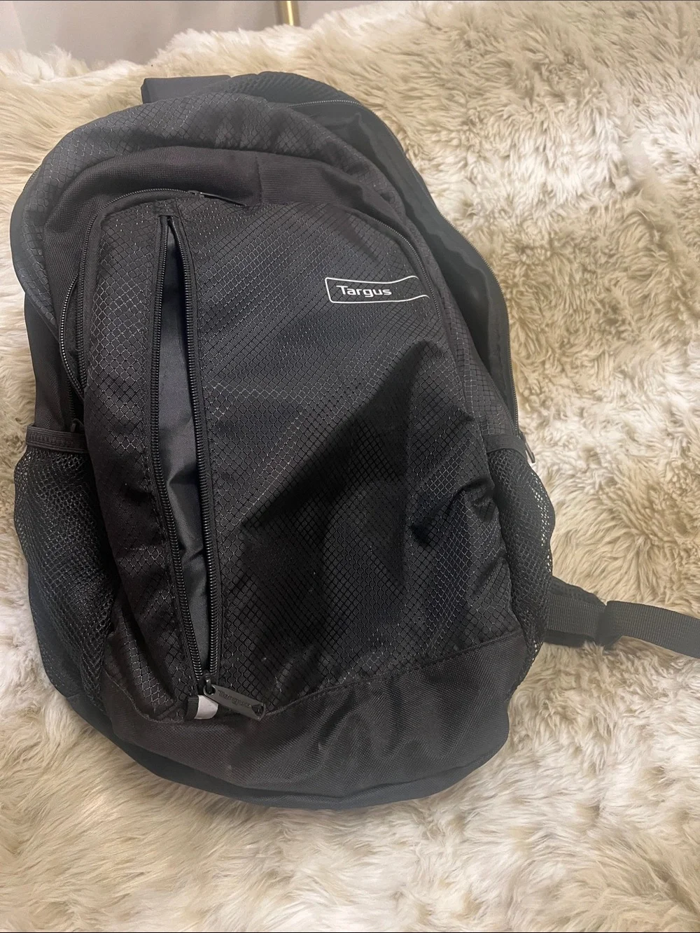 Targus Black Mesh-Detail Men's Backpack